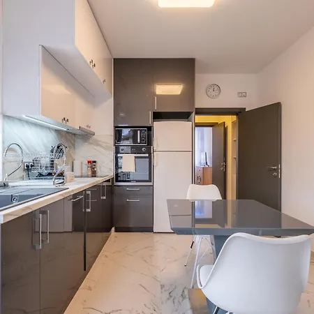 Cute 1br Near Ndk / Mountain View / 300mbps Apartment *